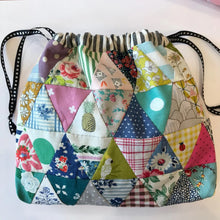 Load image into Gallery viewer, Bessie Bag Pattern - Treehouse Textiles
